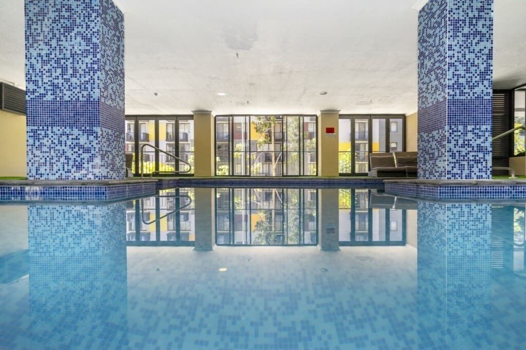 Perfect for Families or Couples - Pool and gym in Complex Free Parking