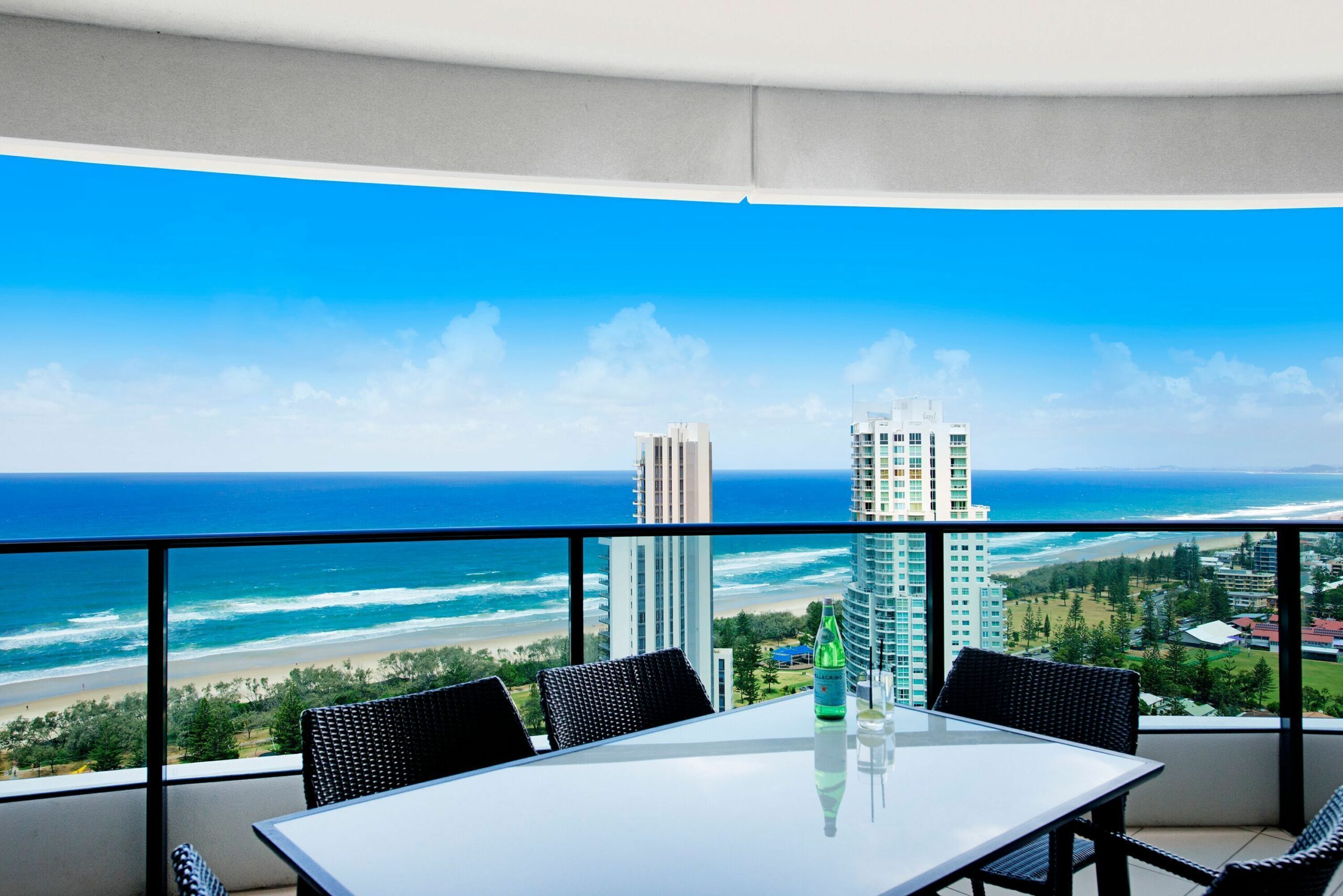 Oracle Resort - Holidays Gold Coast