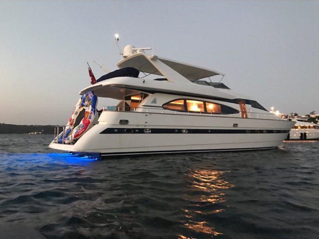 Million Dollar Luxury 90ft Yacht in Gold Coast!