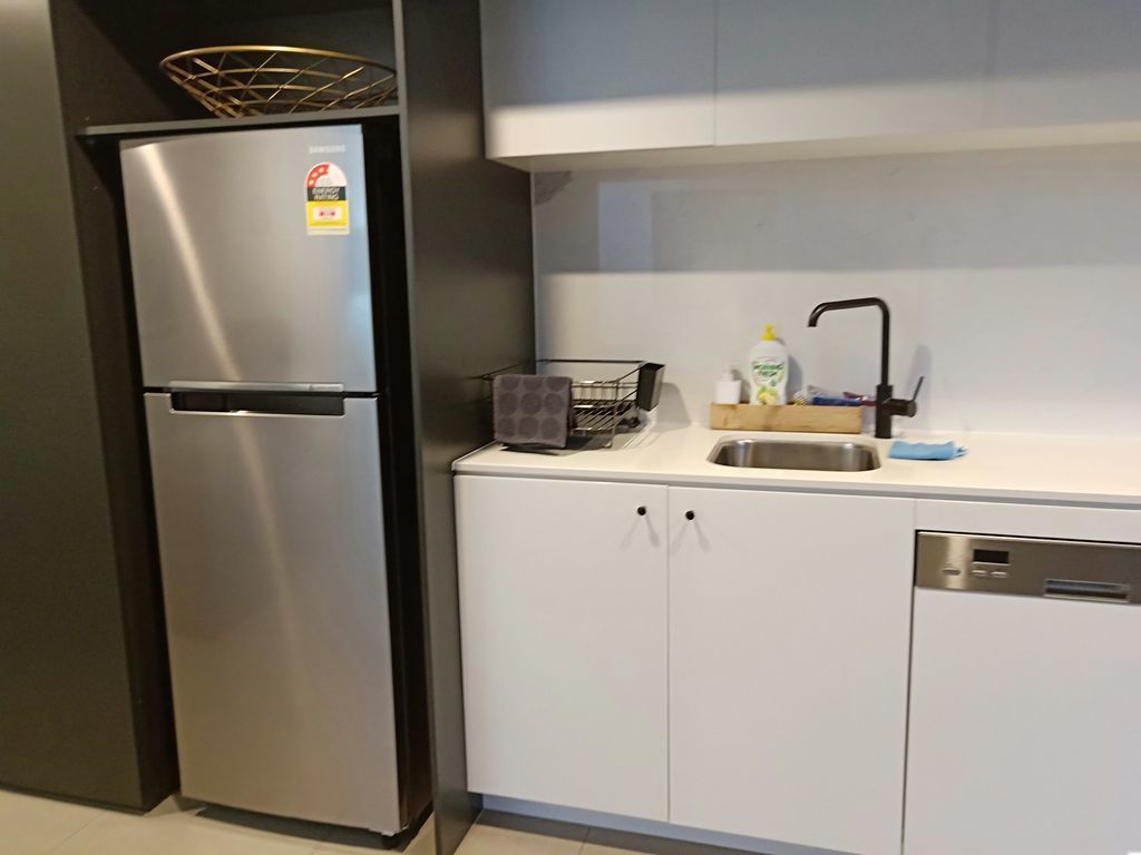 1 BR Apt w/ Hi-speed Internet Near Convention Centre