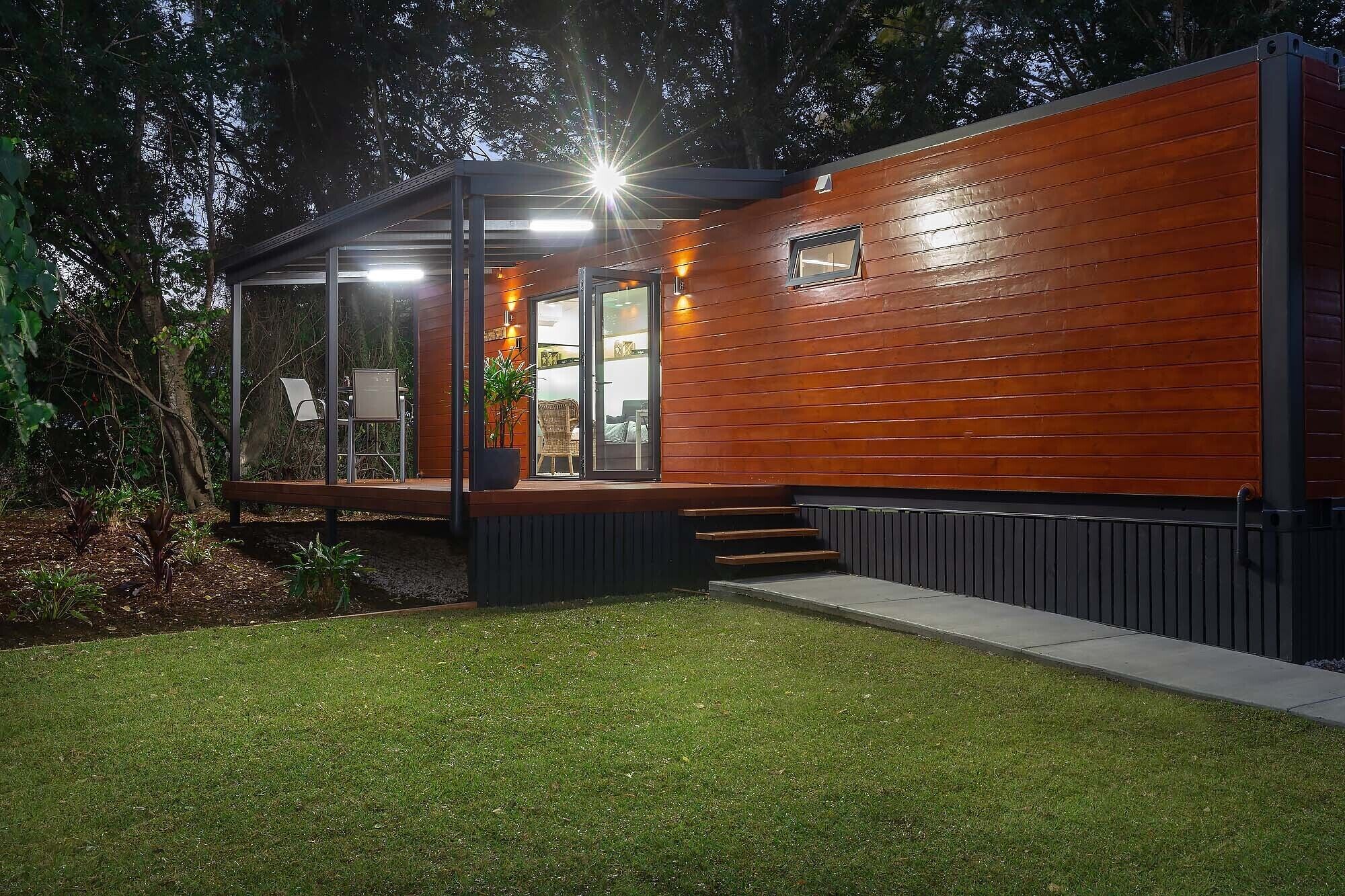 Unique Leafy Tiny House /Granny Flat