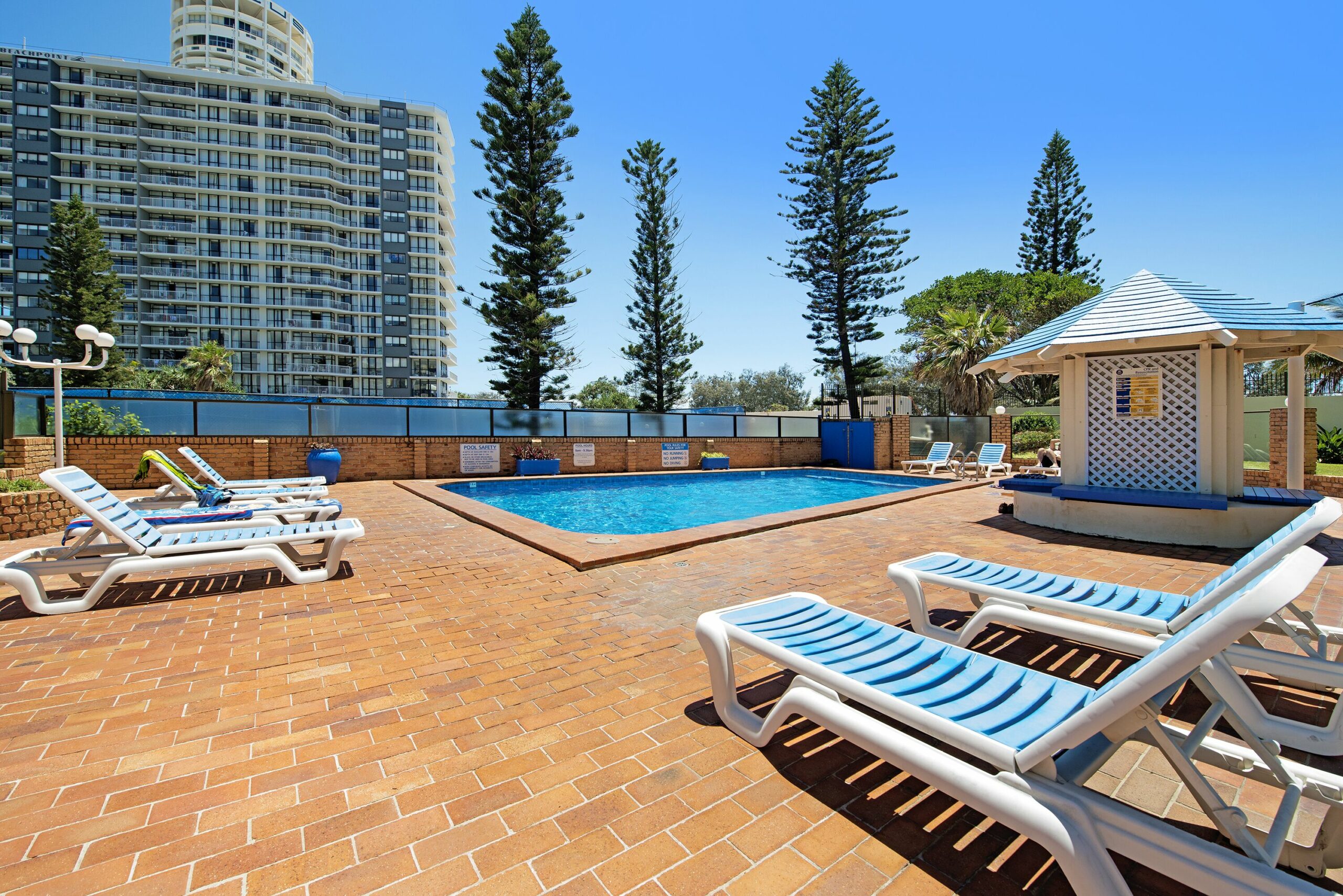 ABSOLUTE BEACHFRONT 2 bed <br>IMPERIAL. SURF,   SURFERS PARADISE