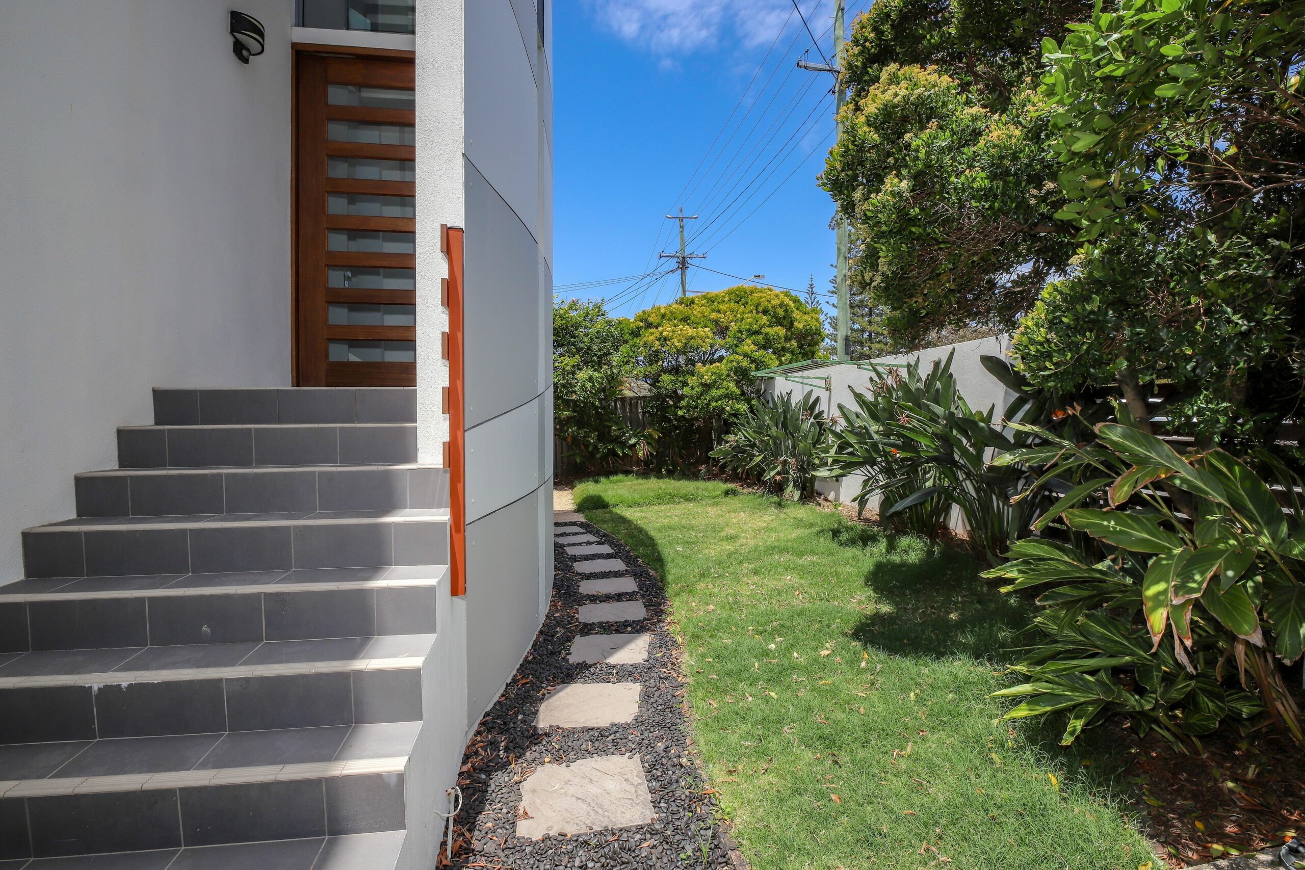 Luxe Beachside Villa, 50 Steps to Sand Between Tallebudgera & Currumbin Creeks