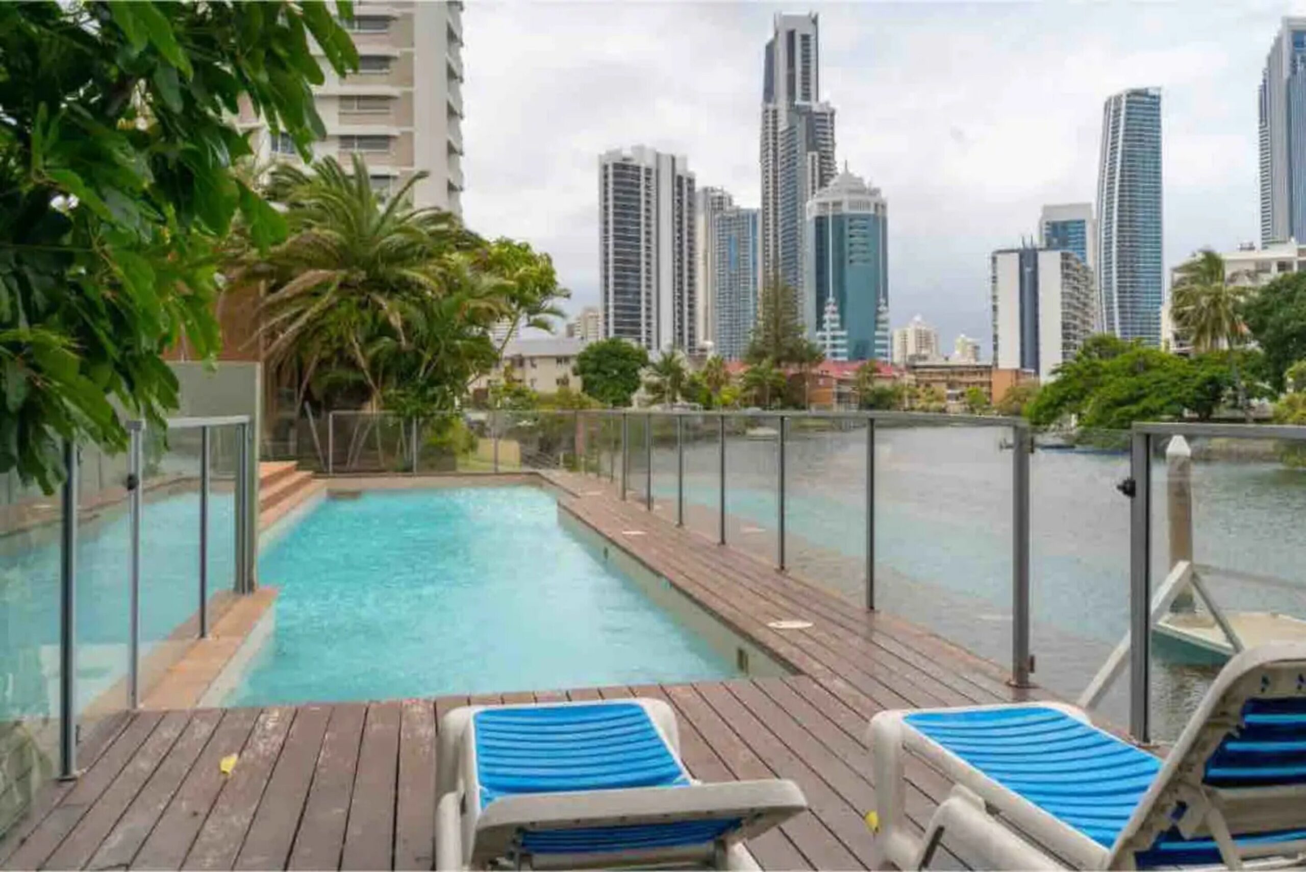 Affordable Unit Minutes To The Heart Of Surfers Paradise