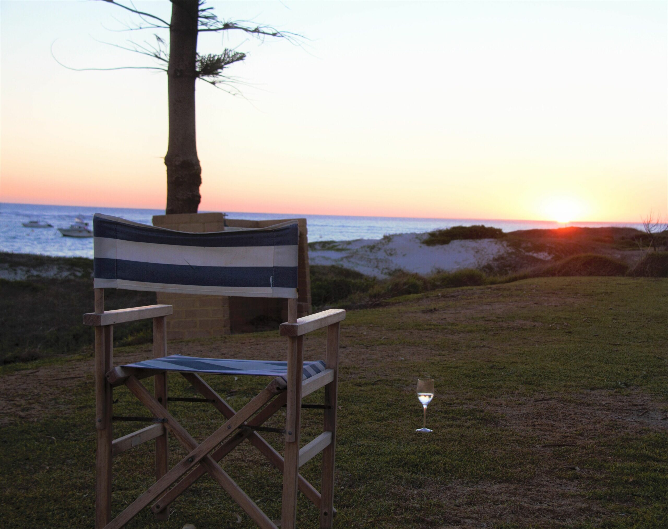 Beautiful Ledge Point Beachfront Home  - no roads to cross