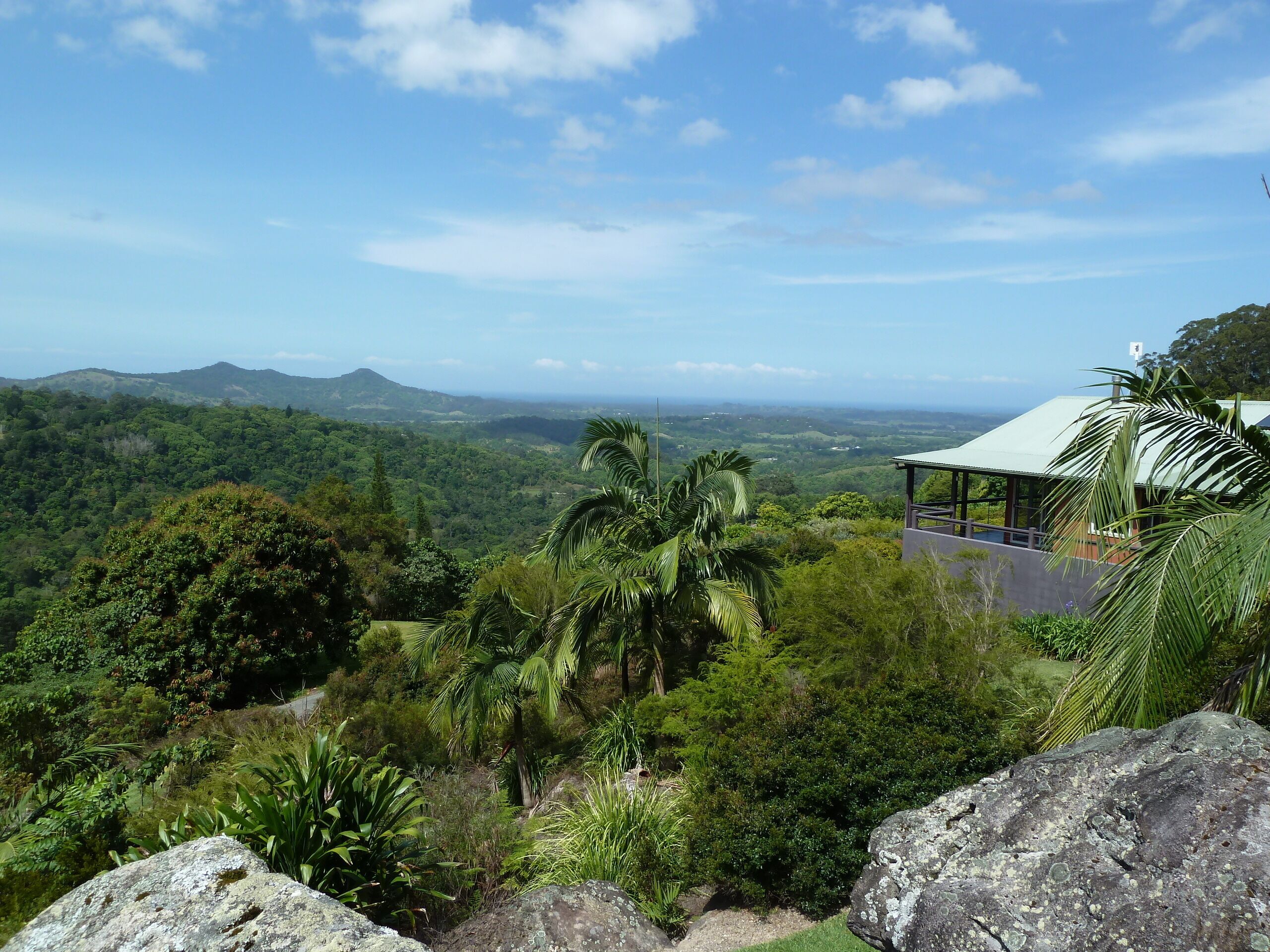 CLOGHEEN COTTAGE  Stunning Mountain and Ocean Views in the Byron Bay Hinterland