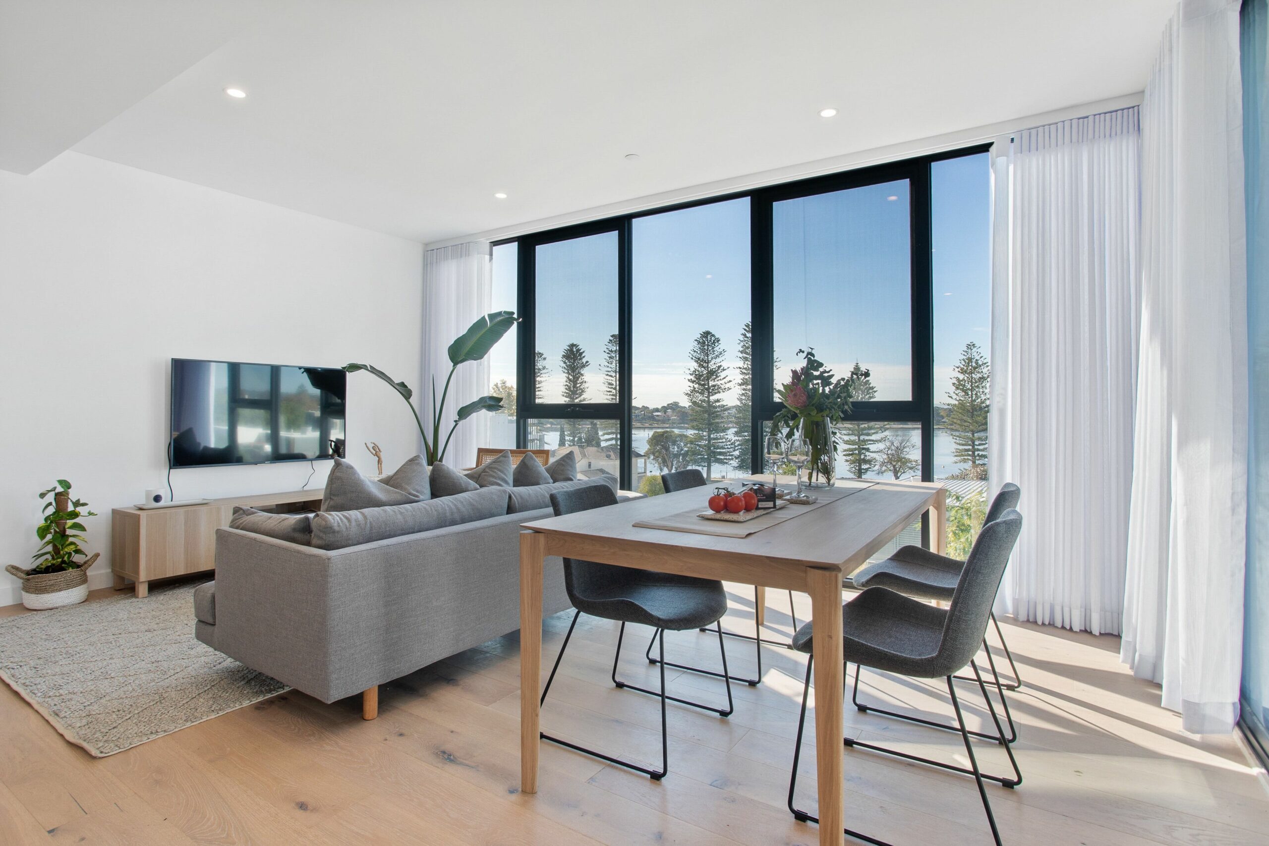 Waterfront Livingcanning River Apt1brnetflix