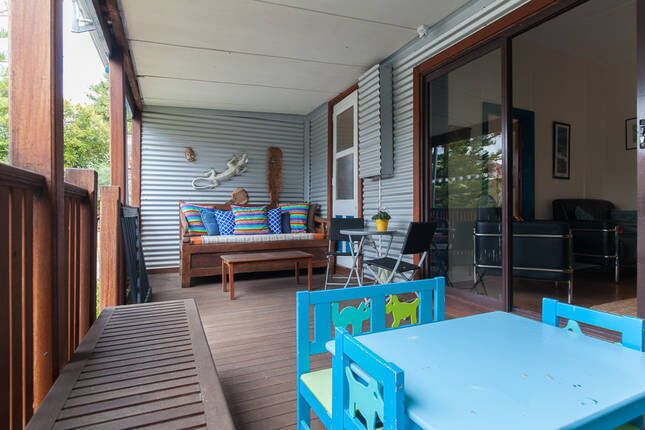 Fremantle South Beach House + Outdoor Studio 4x2