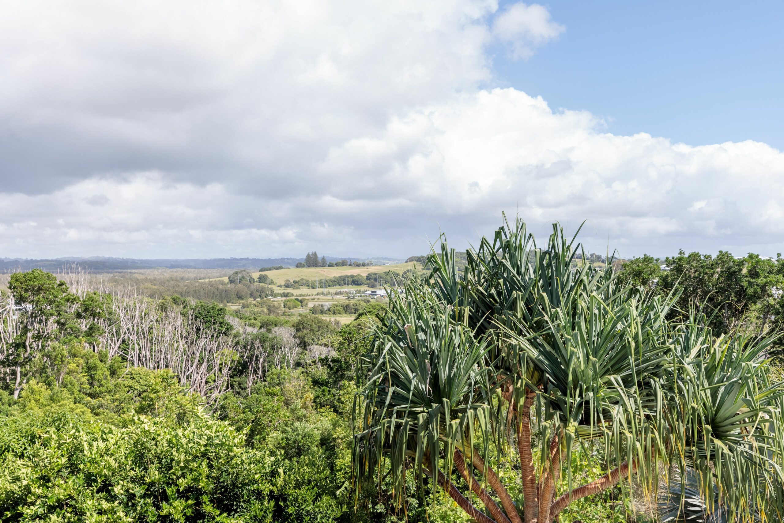 Large Luxury Lennox Beachhouse Near Byron