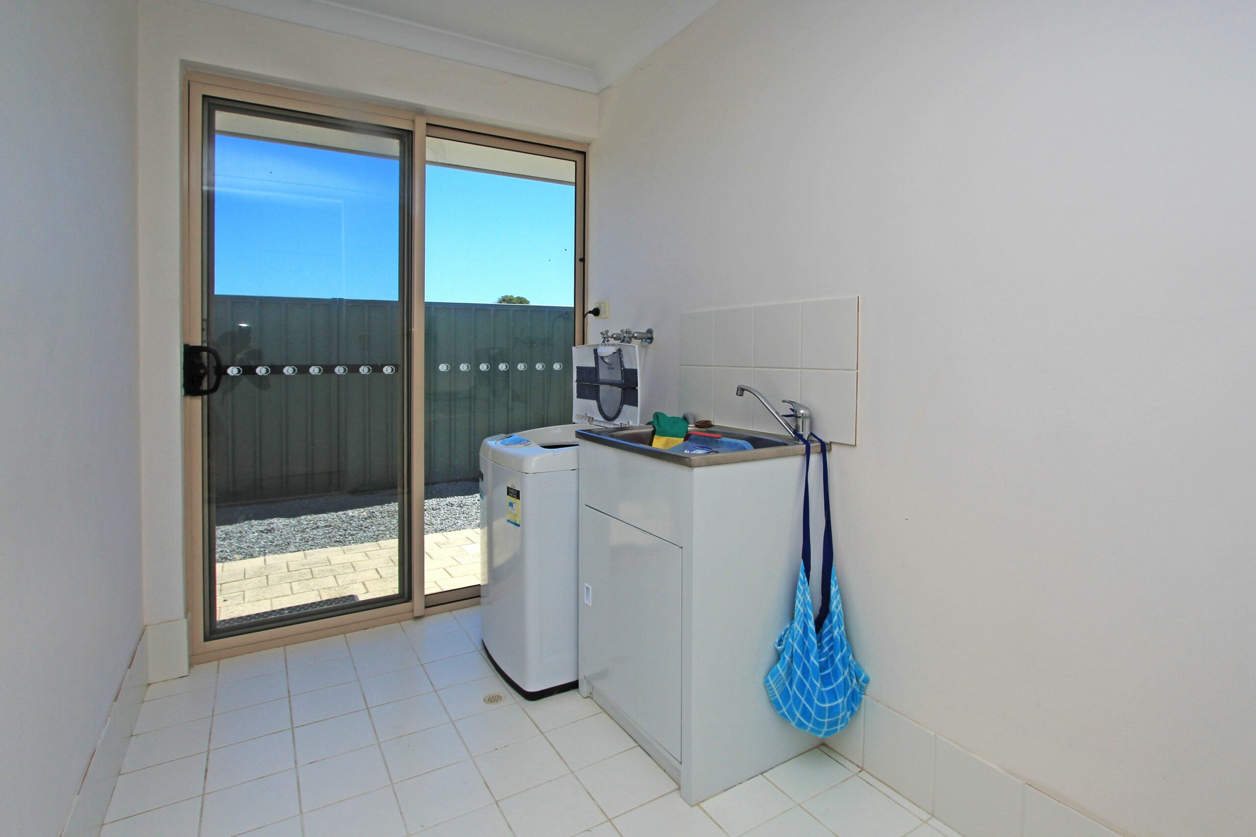 Spacious 3 bedroom family home in Beachridge