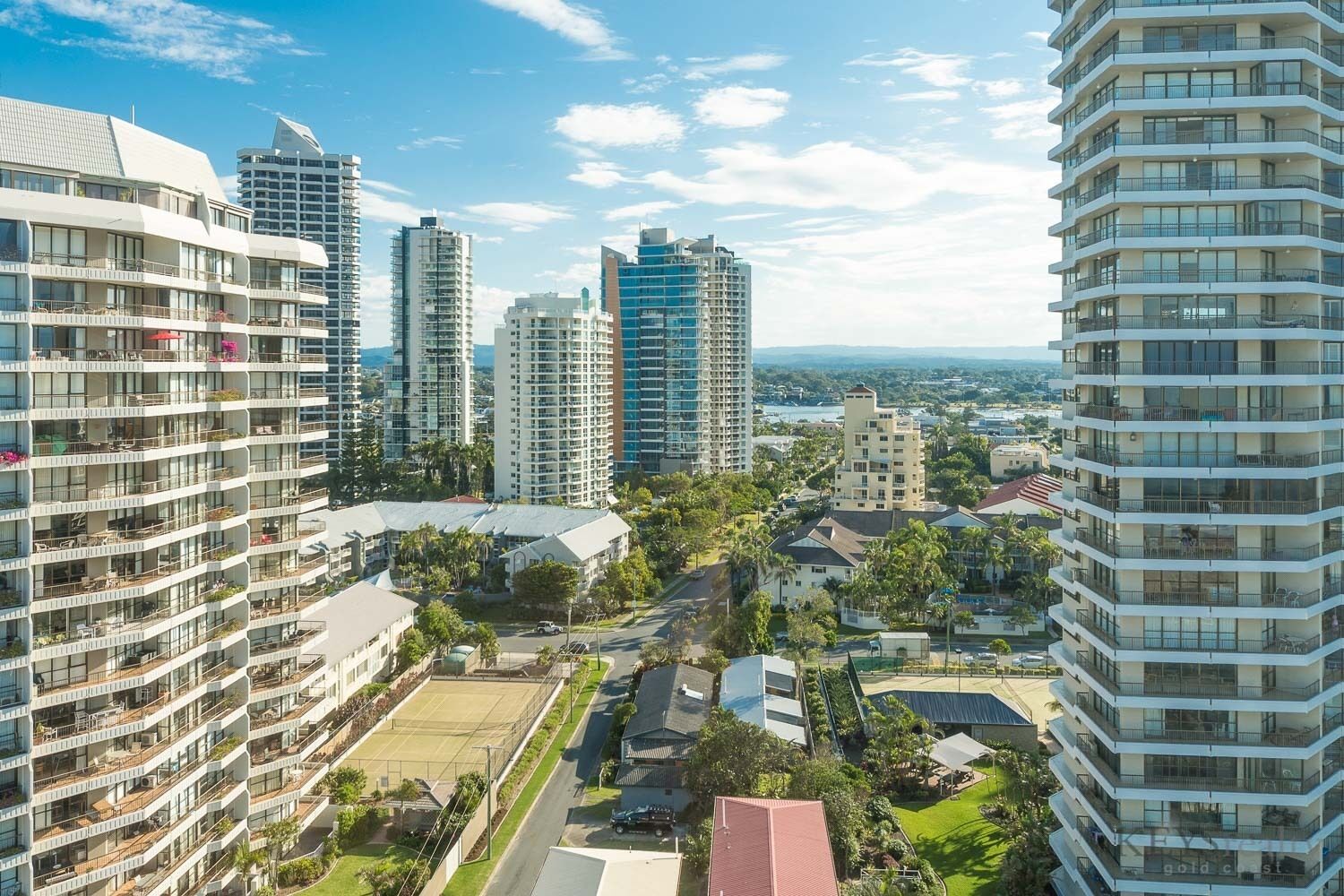 Absolute Beachfront Luxury Apartment