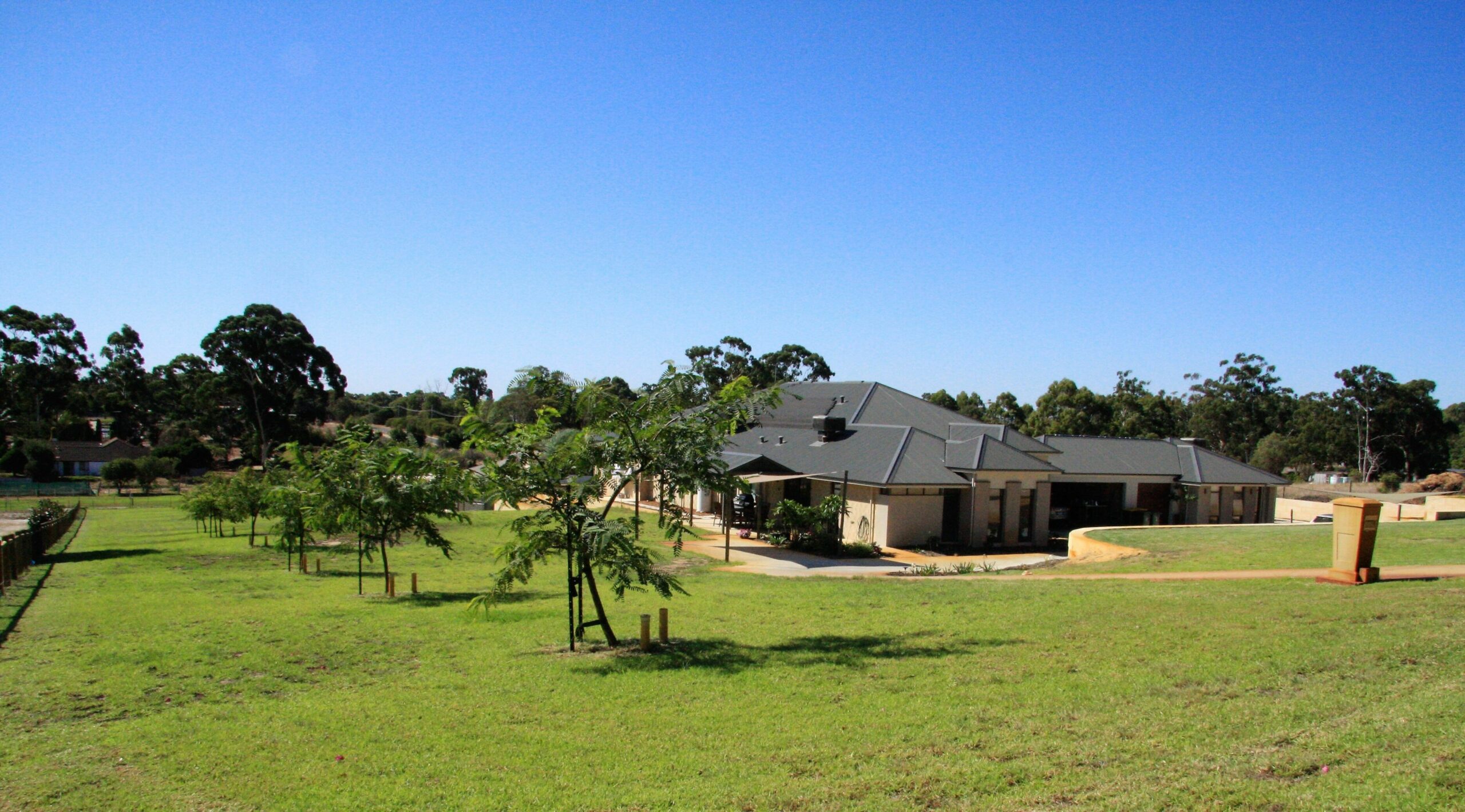 Birdsong - holiday home in Perth