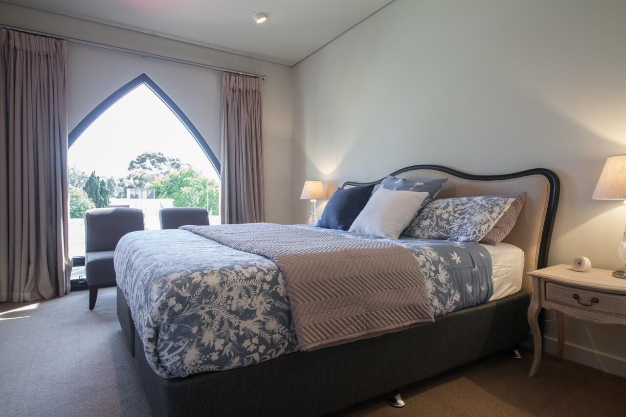 Executive Style First Floor Apartment With Large Alfresco Balcony