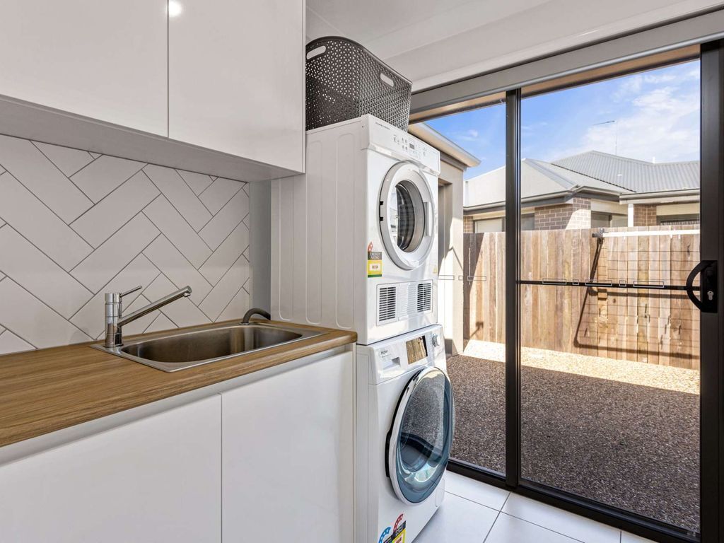 Bright Home - Super Clean, Close to Gabbinbar & USQ