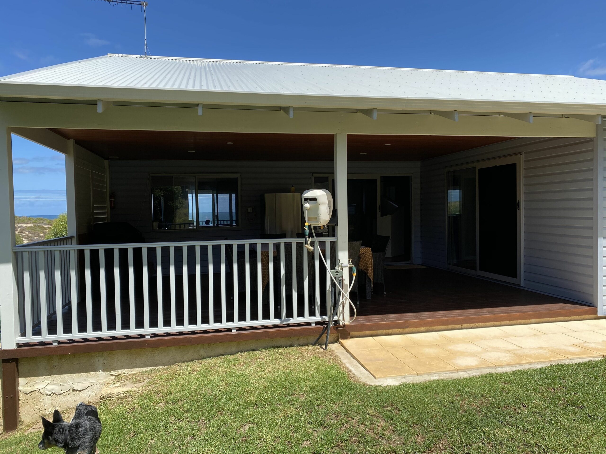 Beach Front  - Pet Friendly - Holiday Home in Guilderton-Moore River