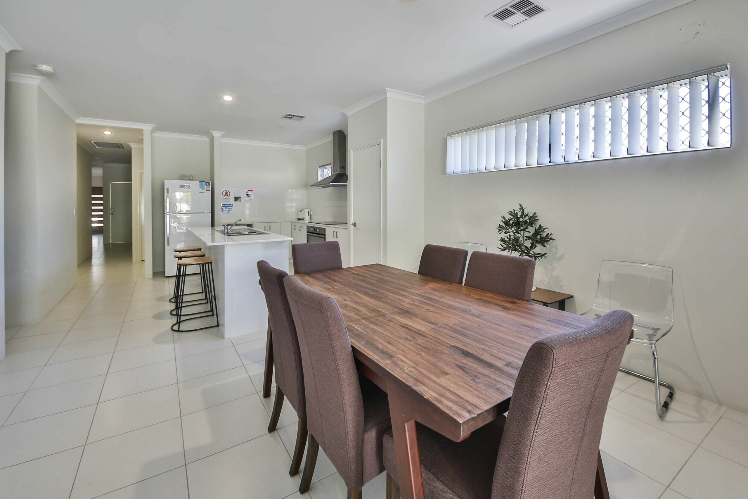 Cosy lodge Wilson - New Modern House Close to Perth CBD