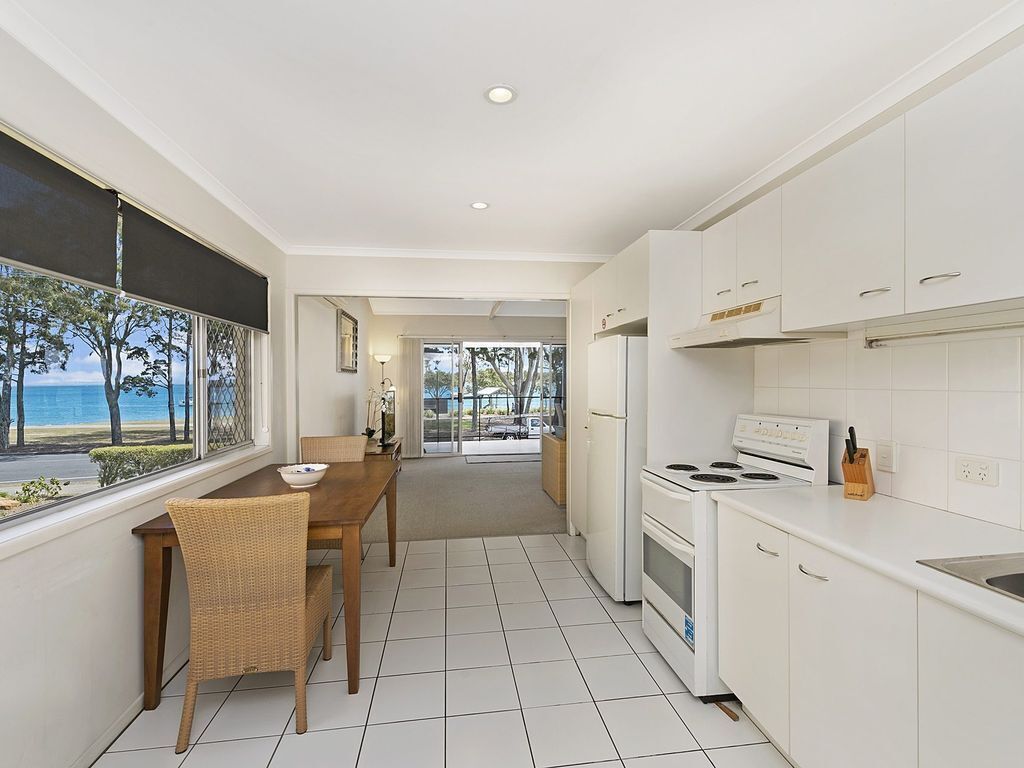 Waterfront Retreat With Room for a Boat - Welsby Pde, Bongaree