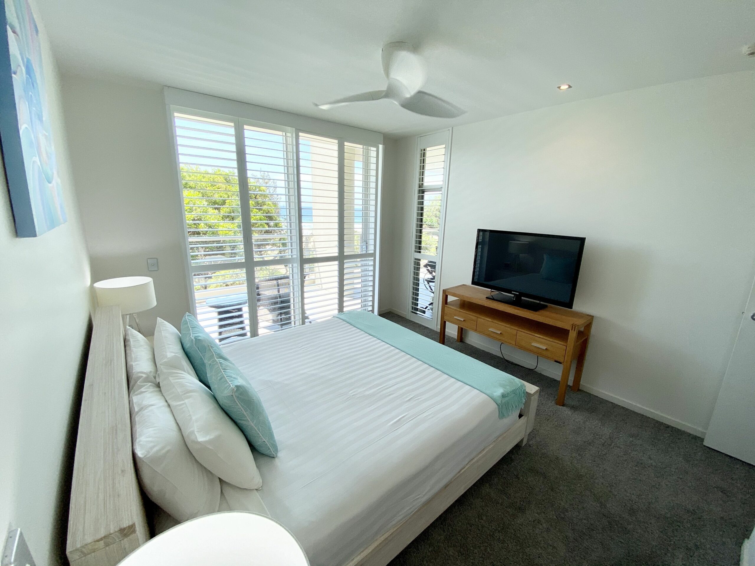 SPACIOUS BEACH PAD – AMAZING OCEAN VIEWS - CABARITA BEACH