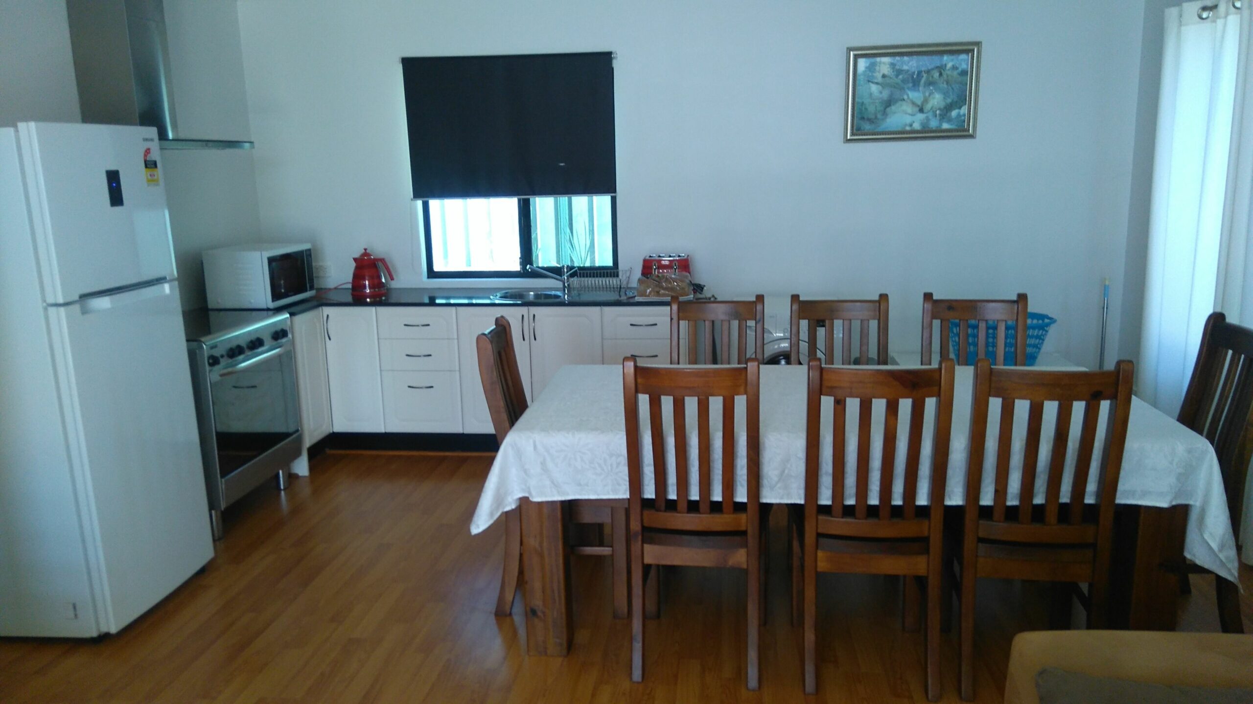 Perth-comfortable Getaway New Bed,kitchen,large Garden,close to all Amenities