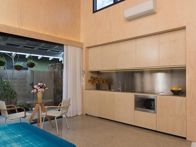 Buhwi Bira Byron Bay Studio - Central - Private - 1 Minute Walk to Beach & Town