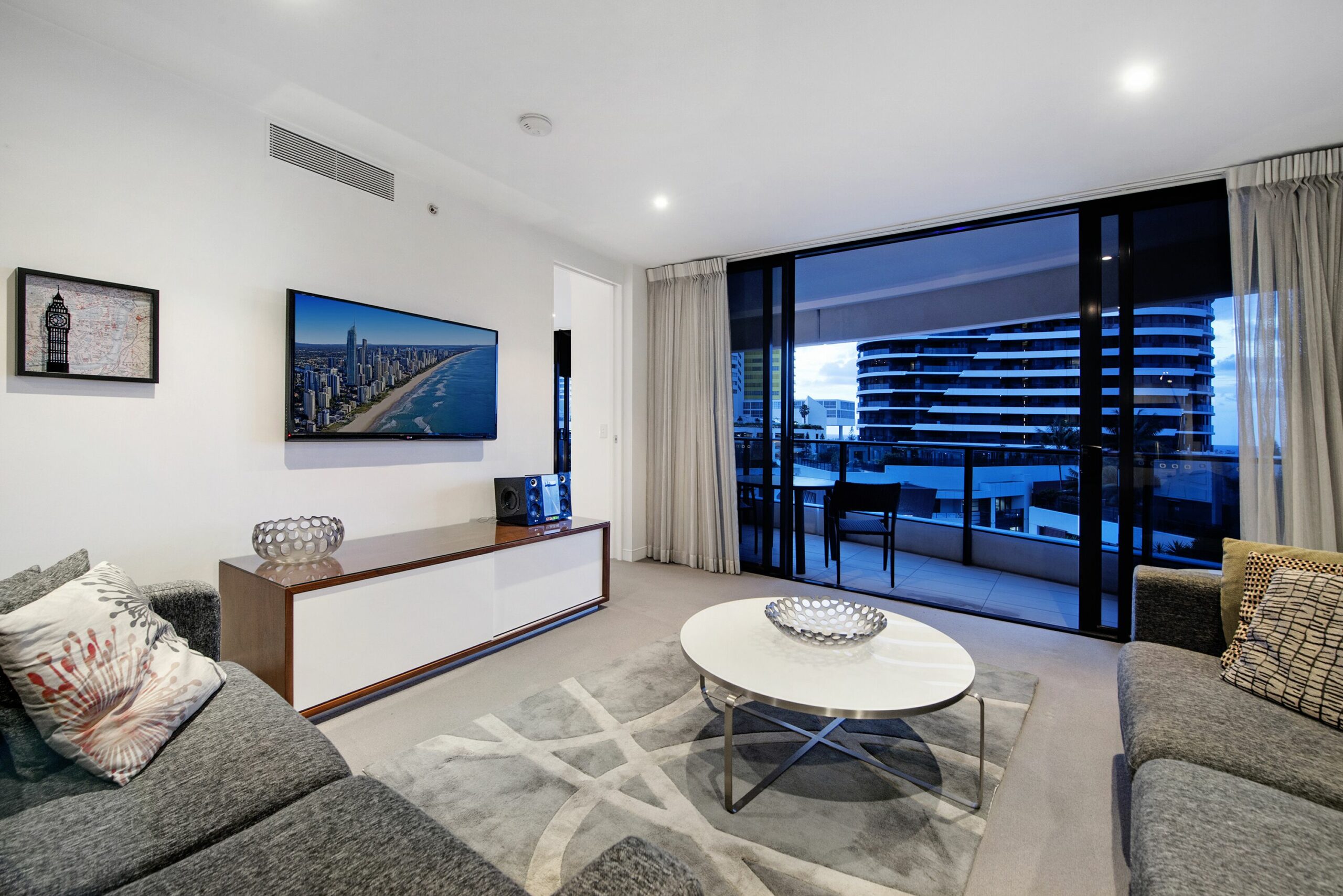 Oracle Broadbeach Apartments