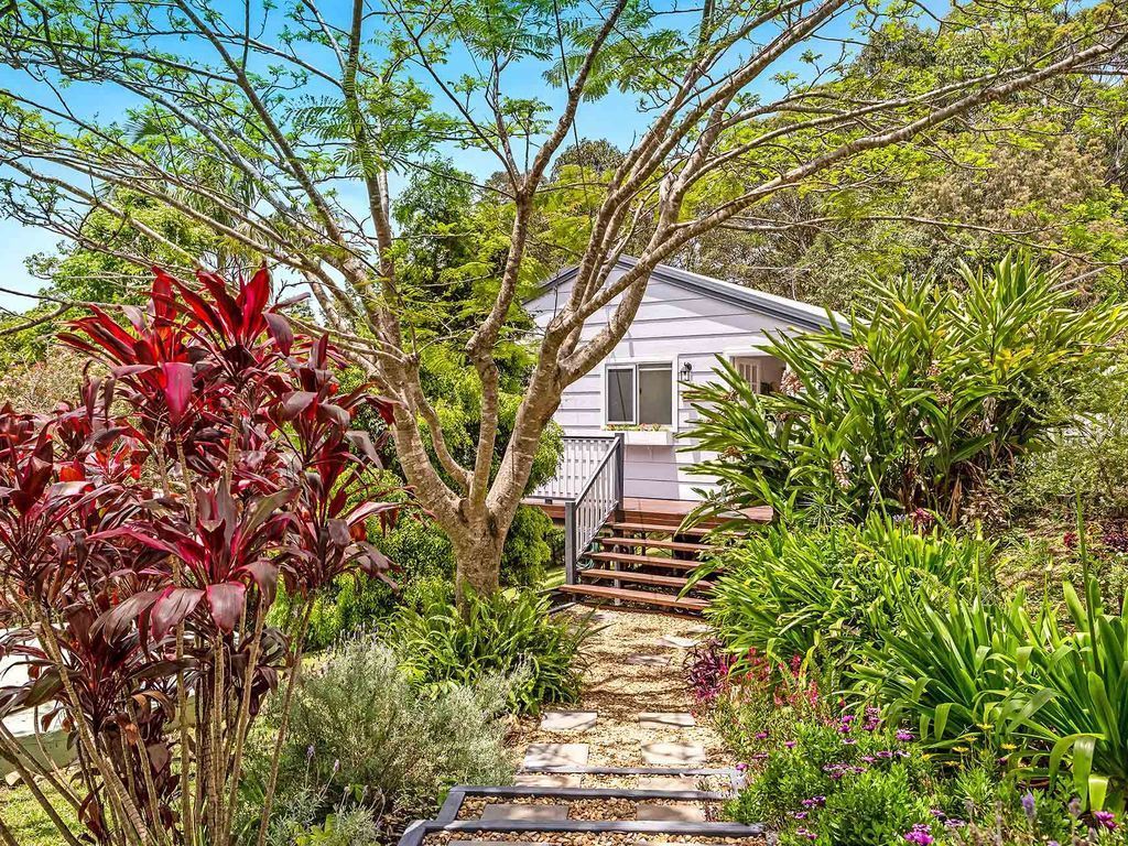 Red Gum Cottage: A Home Among the gum Trees