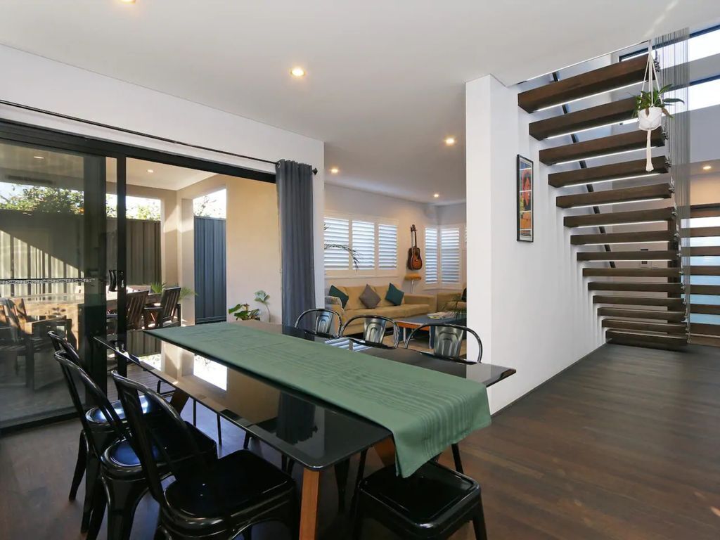 Luxury 4-Bedroom House - Mount Lawley