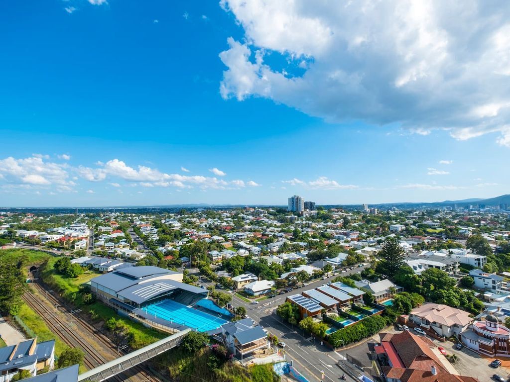 Lovely and Convenient, Home Style Apt at SouthBank