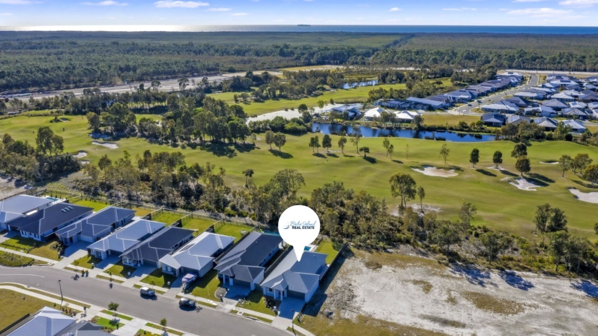 BRAND NEW HOUSE OVER LOOKING THE GOLF COURSE