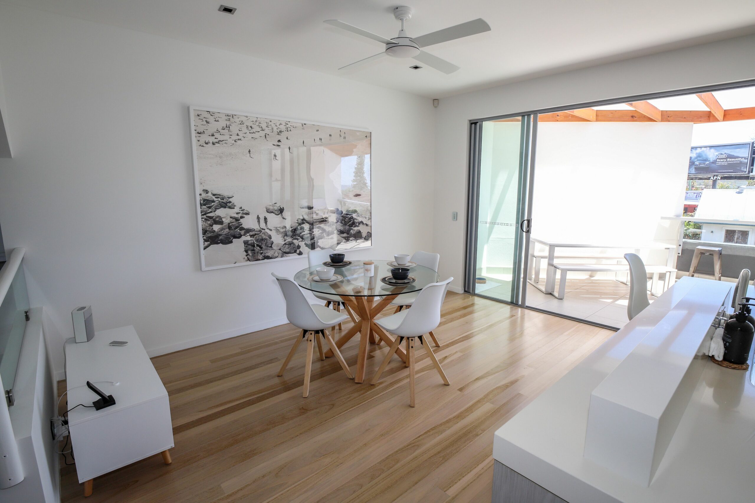 Luxe Beachside Villa, 50 Steps to Sand Between Tallebudgera & Currumbin Creeks