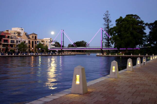 East Perth Luxury- Voted Wa's top Suburb. Enjoy!