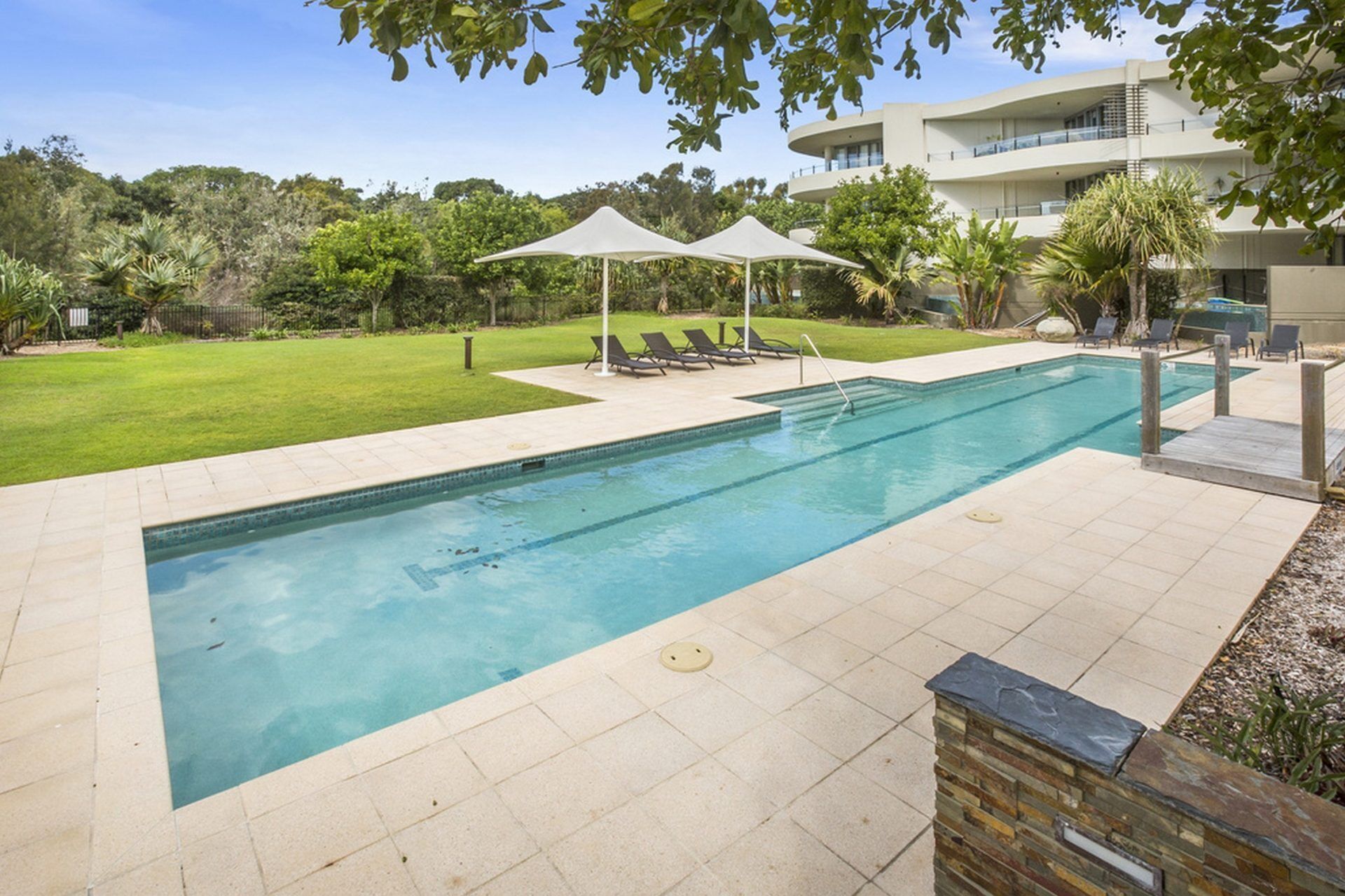 Cotton Beach Apartment 33 With Pool Views