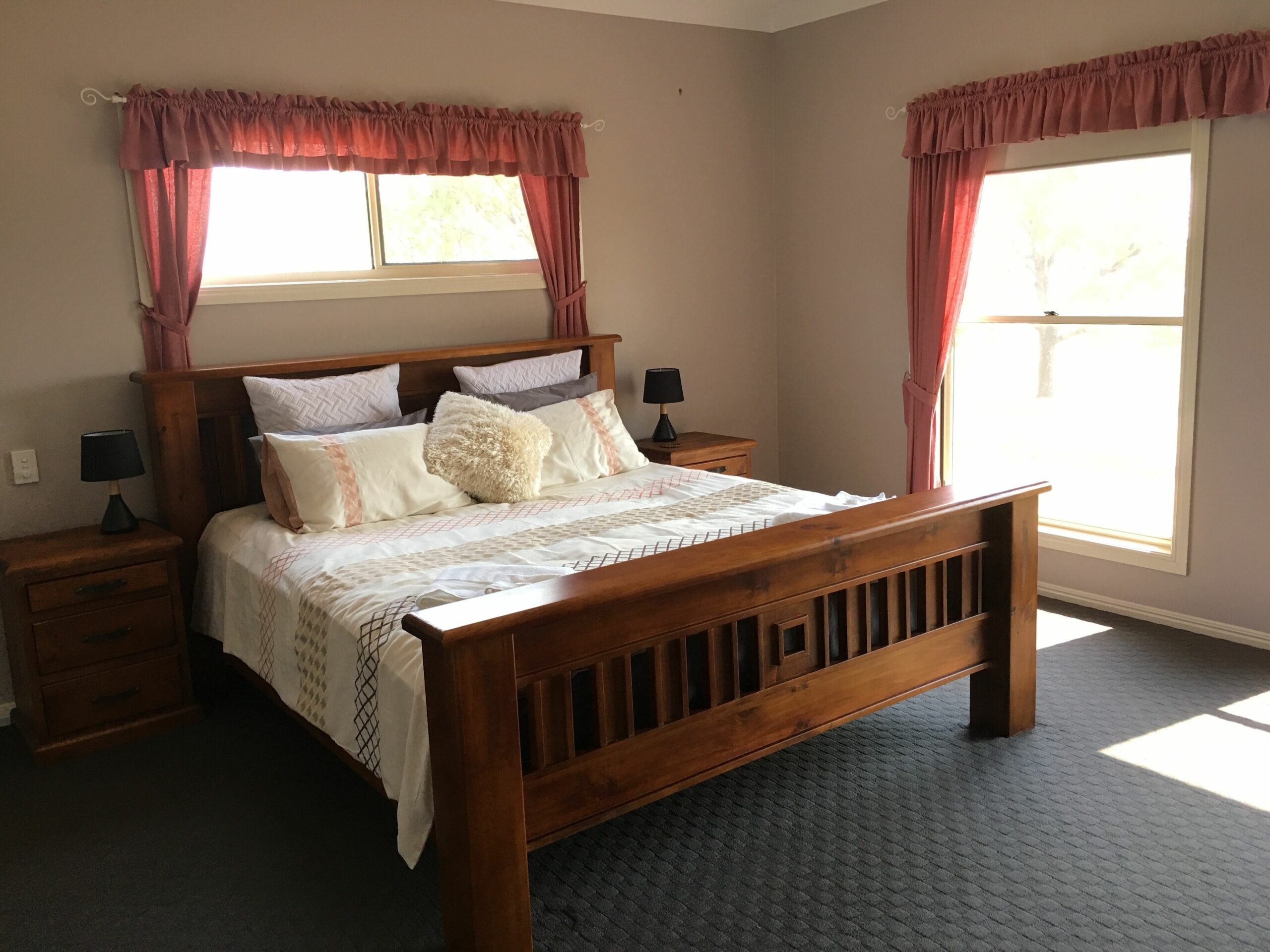 Warwick Country Retreat Pet Friendly