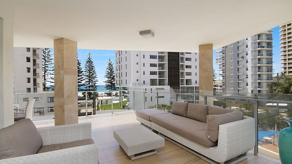 Maili 6 Luxury sky Home Apartment in Rainbow Bay Coolangatta Wi-fi Included