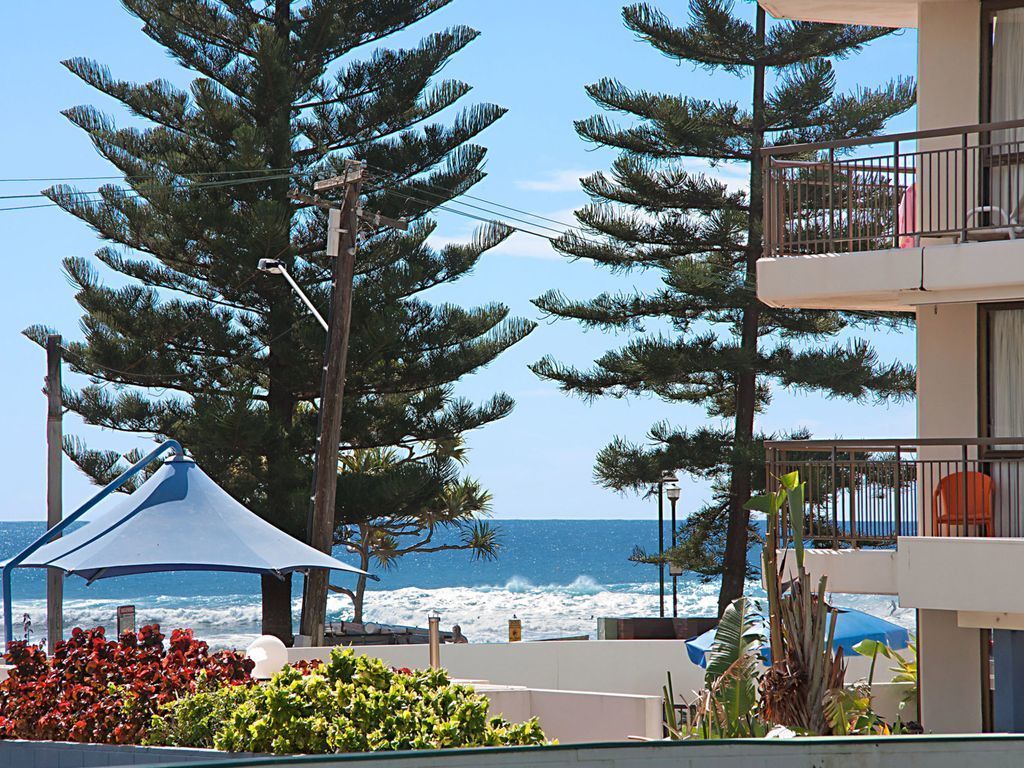 Mavic Court Unit 4 Only 200m to Rainbow Bay Beach in Coolangatta