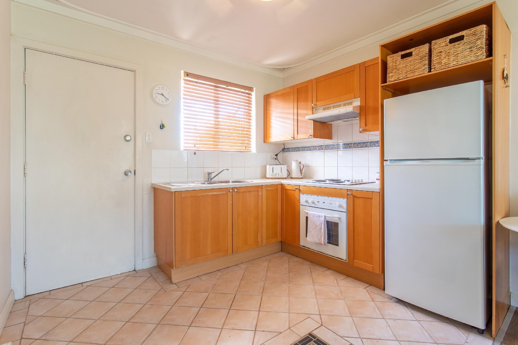 This Apartment is a 1 Bedroom, 1 Bathrooms, Located in Scarborough, WA