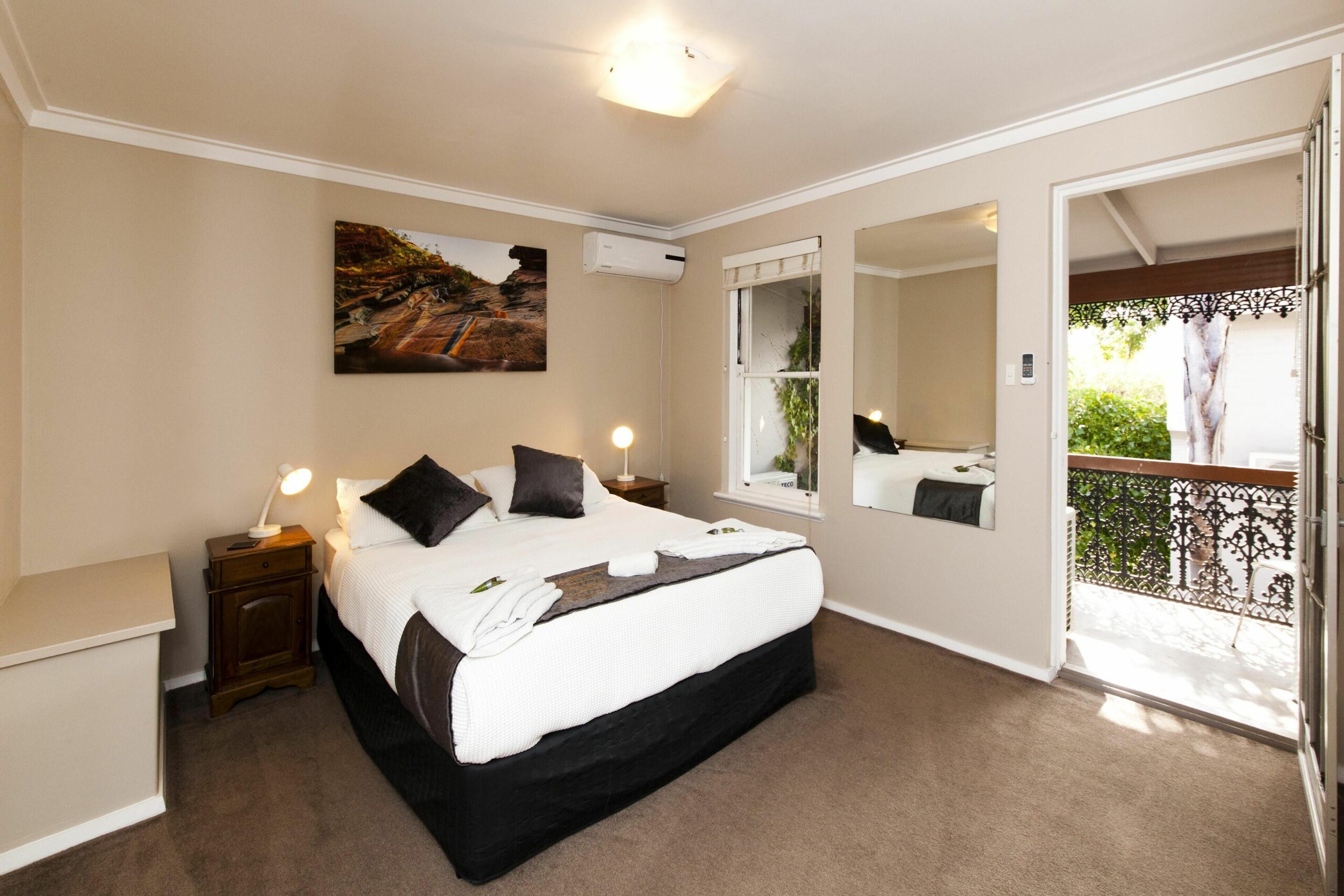 Stylish Subiaco Terrace Accommodation