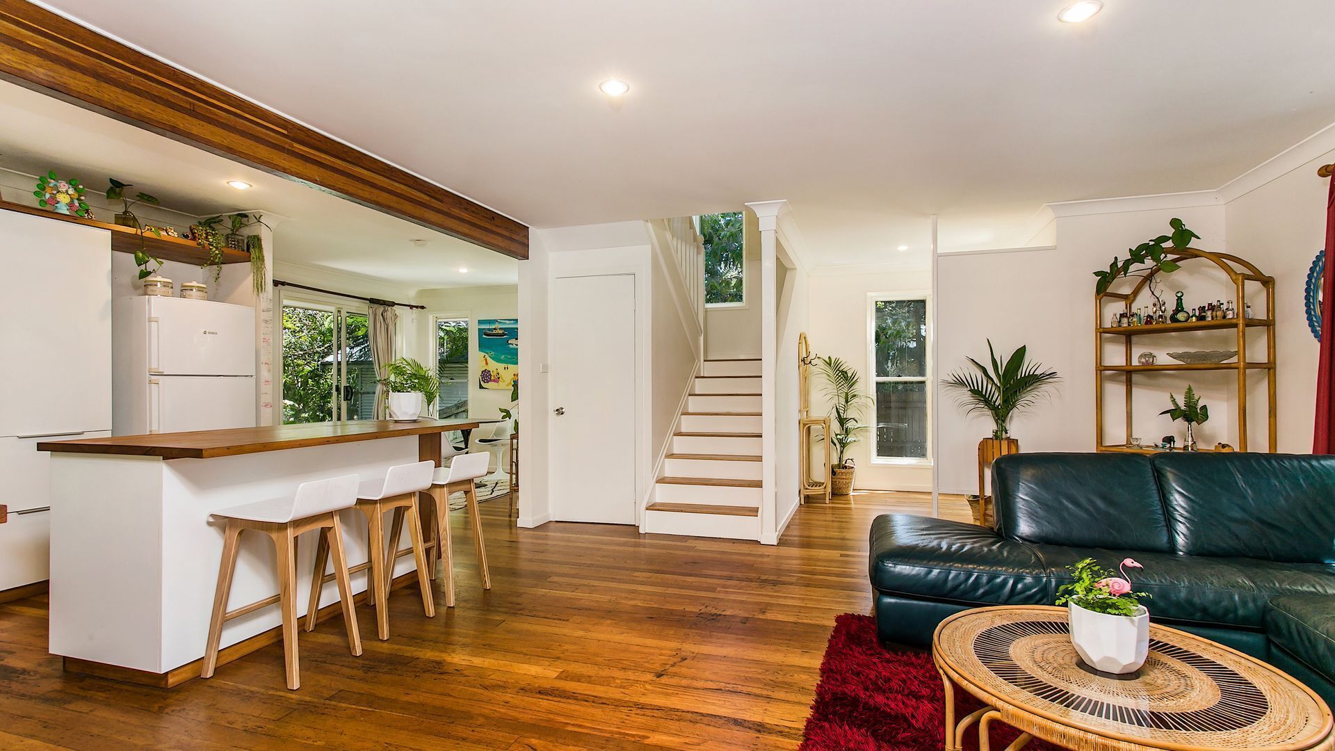 Byron Deck House private green oasis close to town, cafes and beaches