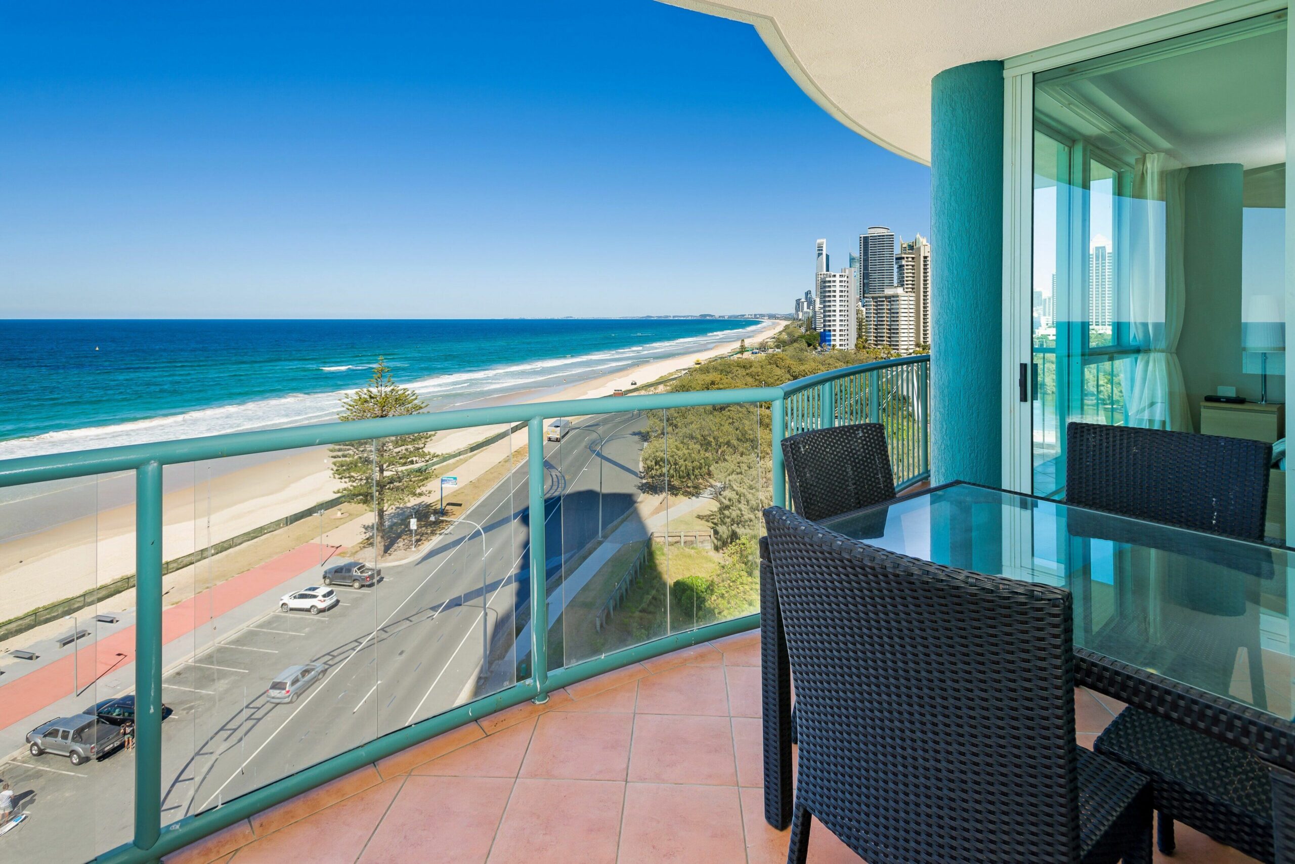 2 Bedroom Ocean View Apartment With Expansive Beach and Ocean Views