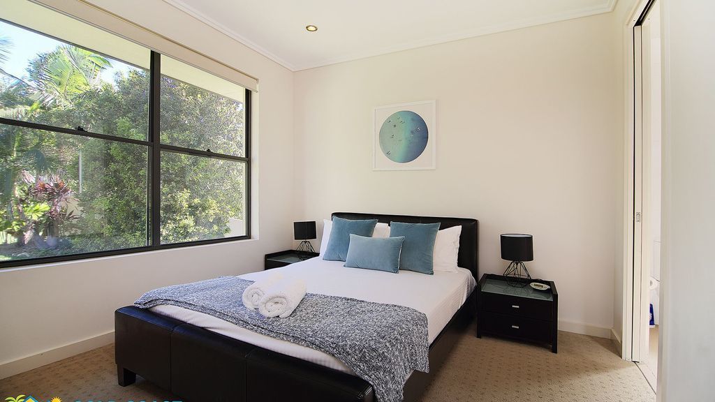 Gold Coast Holiday Houses - THE Parkway @ Sanctuary Cove