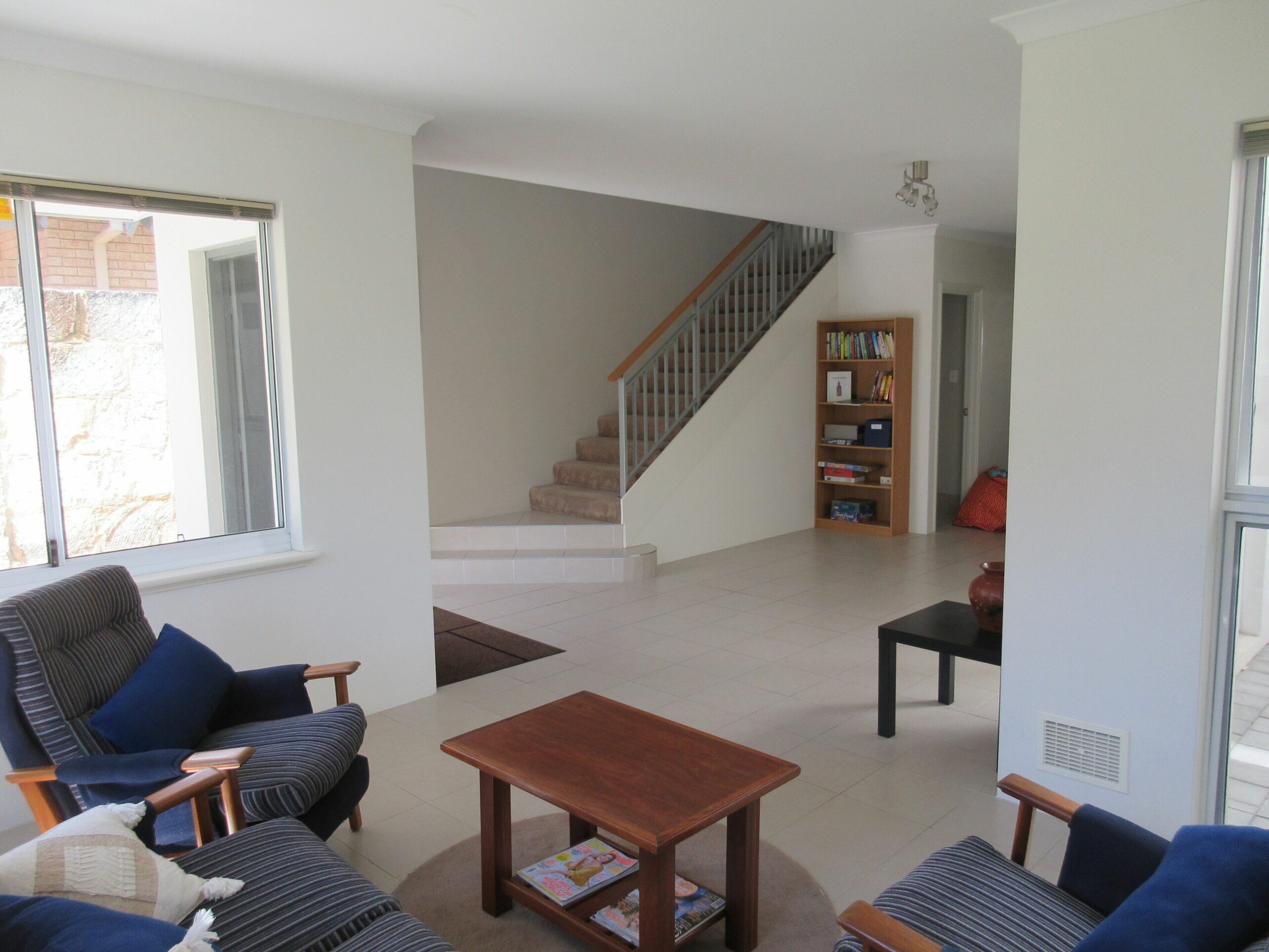 Beautiful & spacious home. 10 min from Perth CBD!