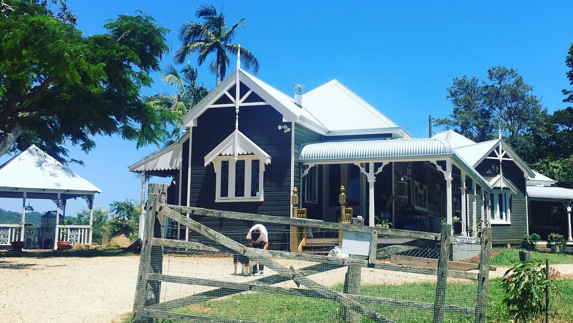 Byron Bay's Heritage Tooraloo Farm Stay