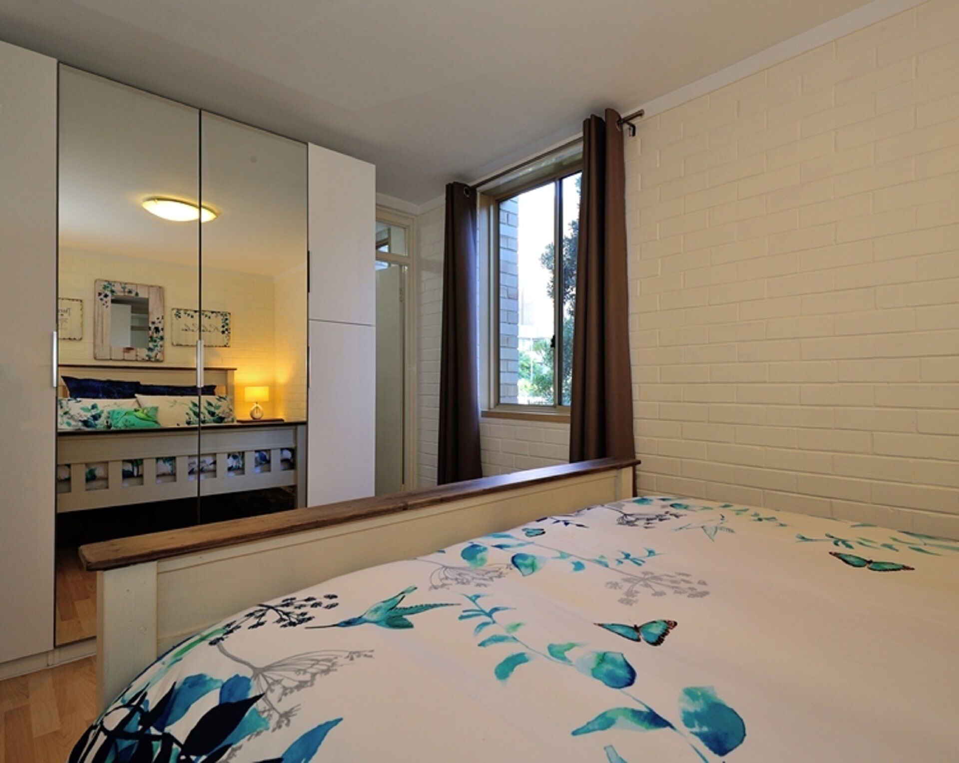 Cappuccino Delight - Central Fremantle Apartment + Wifi