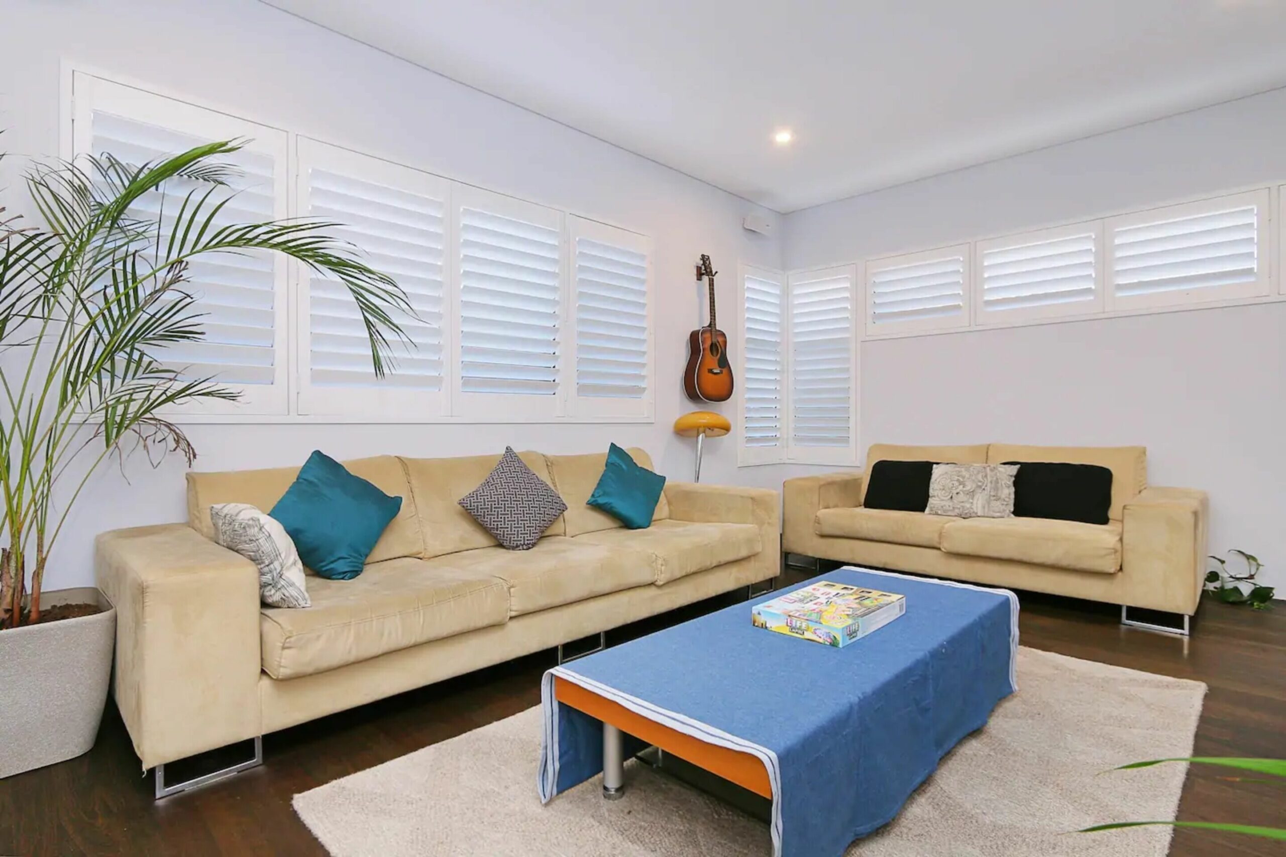 Luxury 4-bedroom House - Mount Lawley