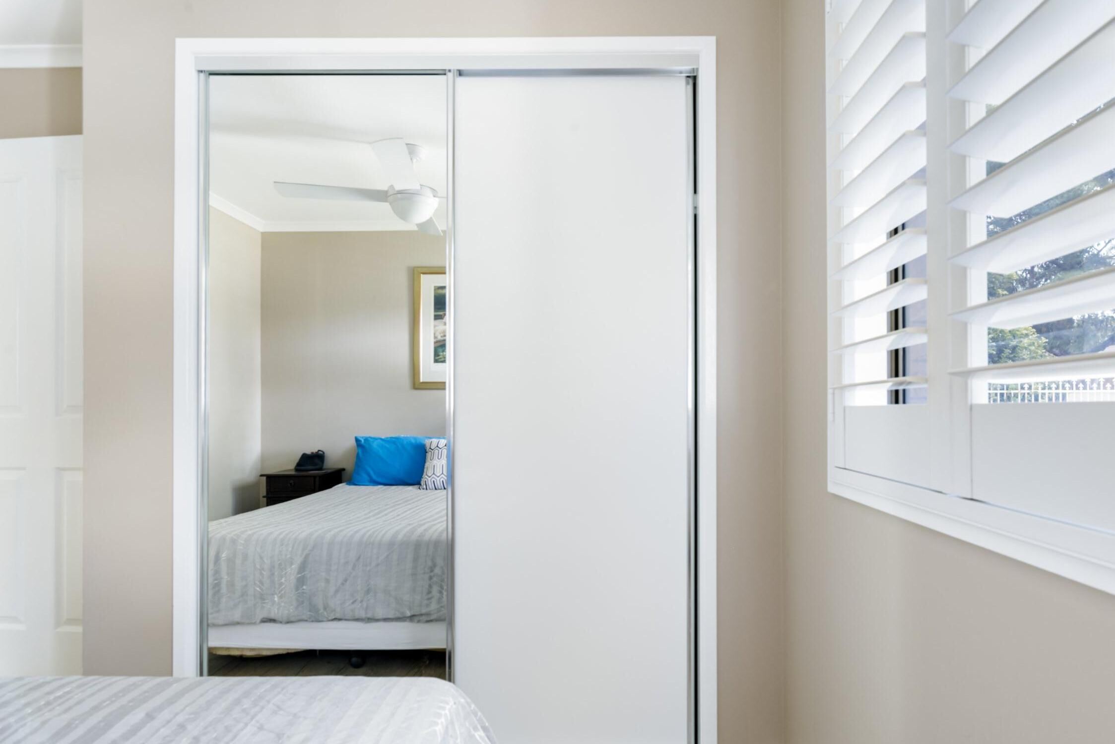 Self-contained 2 brm "smart" apartment in Bayside Brisbane