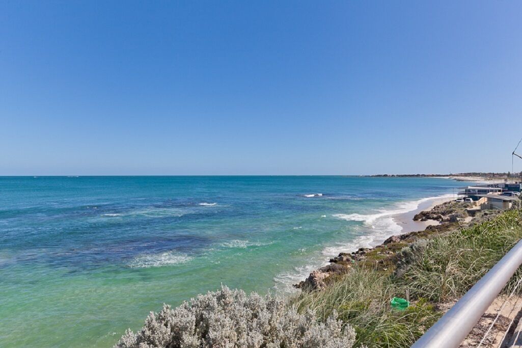 THE Watch A Luxury Beach Pad With Fabulous Views