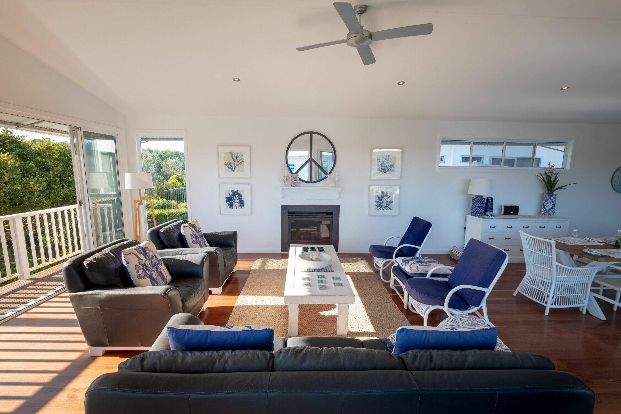 Serenity Beach Retreat - Hamptons Beach Havencasuarina - Sleeps 14 -7 Bedrooms