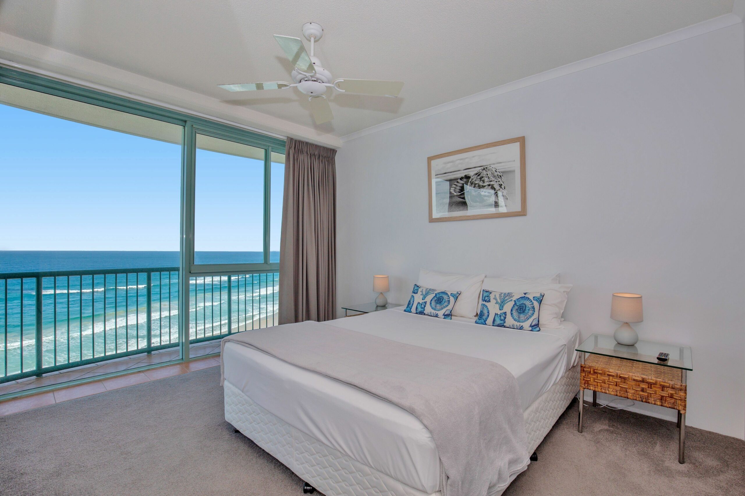 2 Bedroom Ocean View Apartment With Expansive Beach and Ocean Views