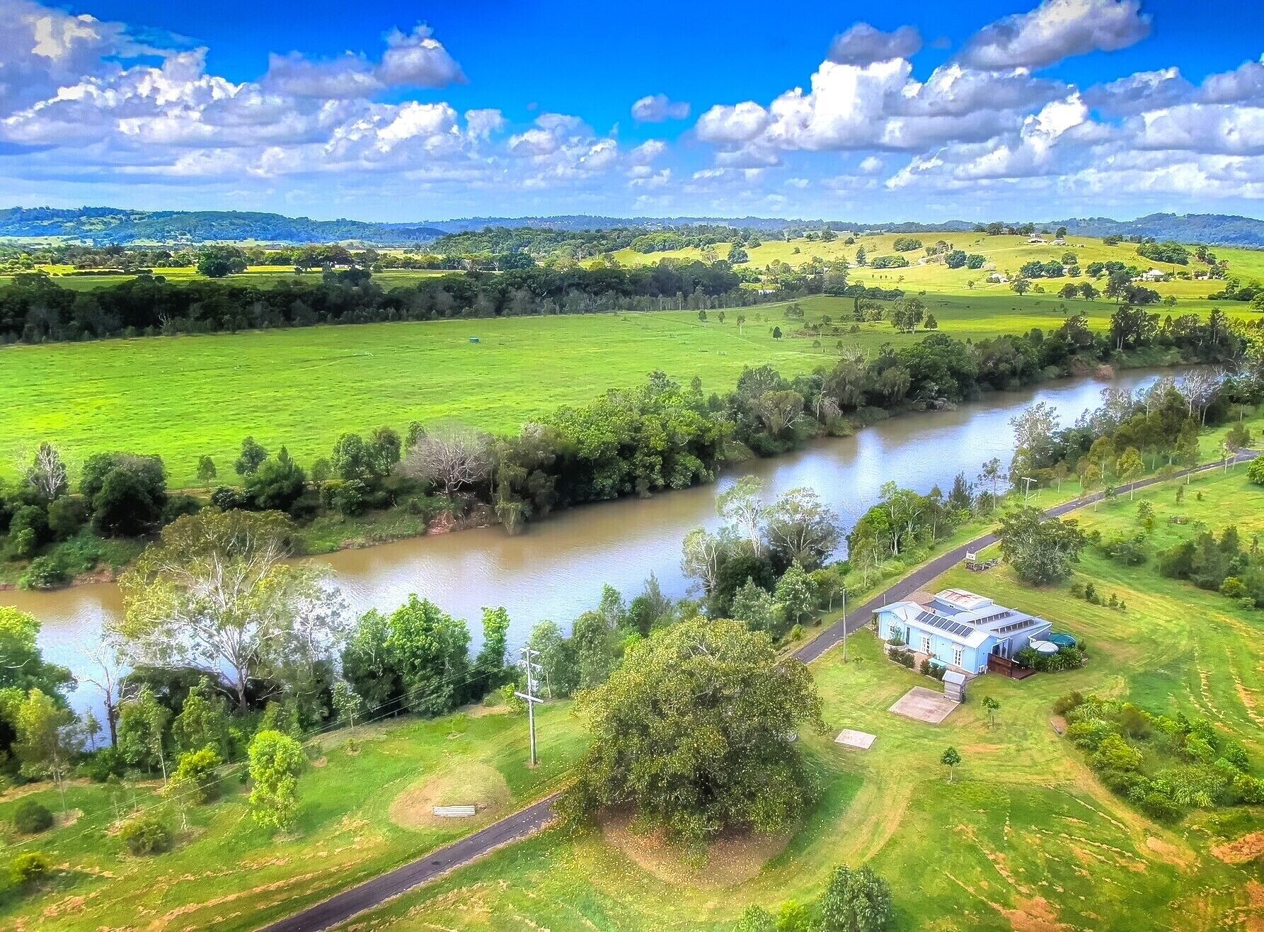 Private riverside retreat on Lismore outskirts