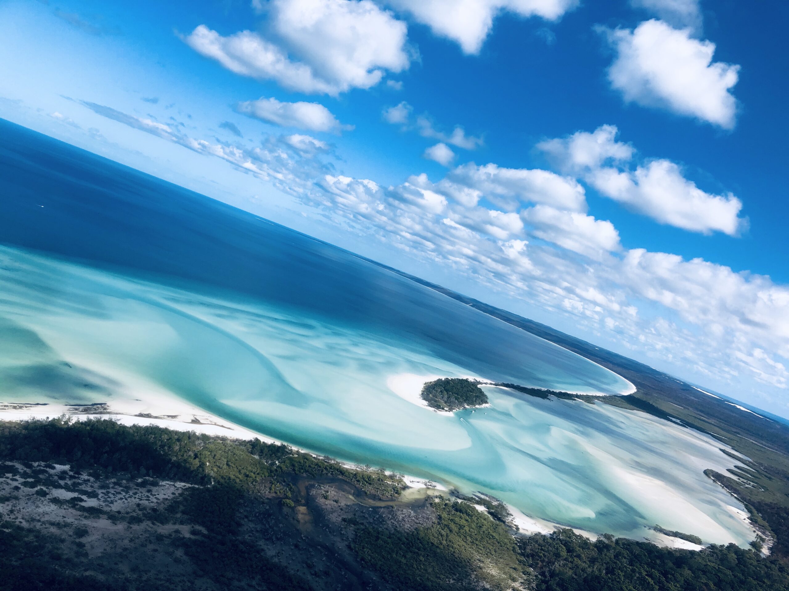 The Ultimate  Fraser Coast Experience – 30 Minute Helicopter Flight, an unforgettable view of Hervey Bay and Fraser Coast.